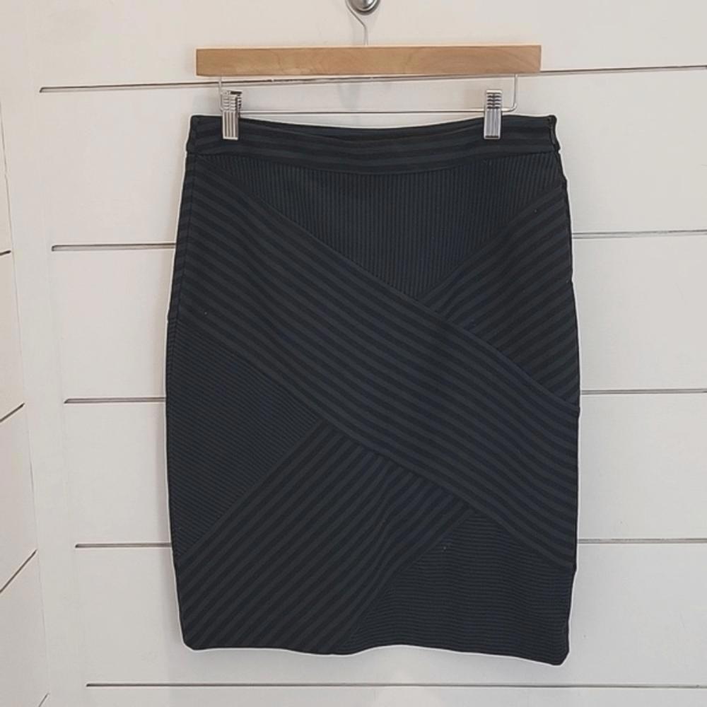 GRACE ELEMENTS size 8 blue and black modern mini skirt
